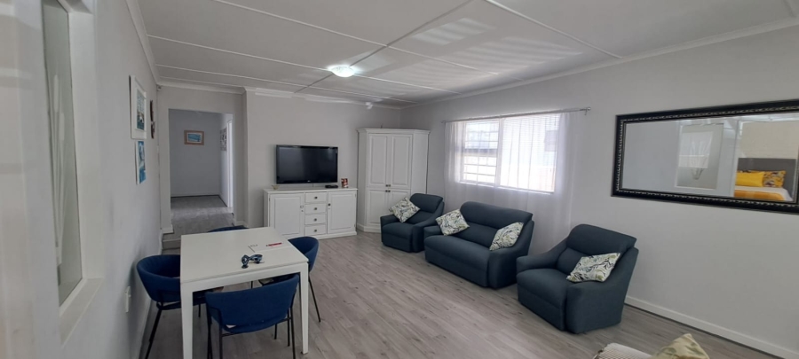 4 Bedroom Property for Sale in Kleinmond Western Cape